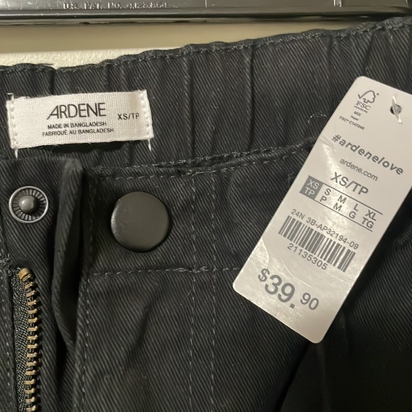 Ardene - High Rise Cargo Parachute Pants - Black - XS - Picture 4 of 4